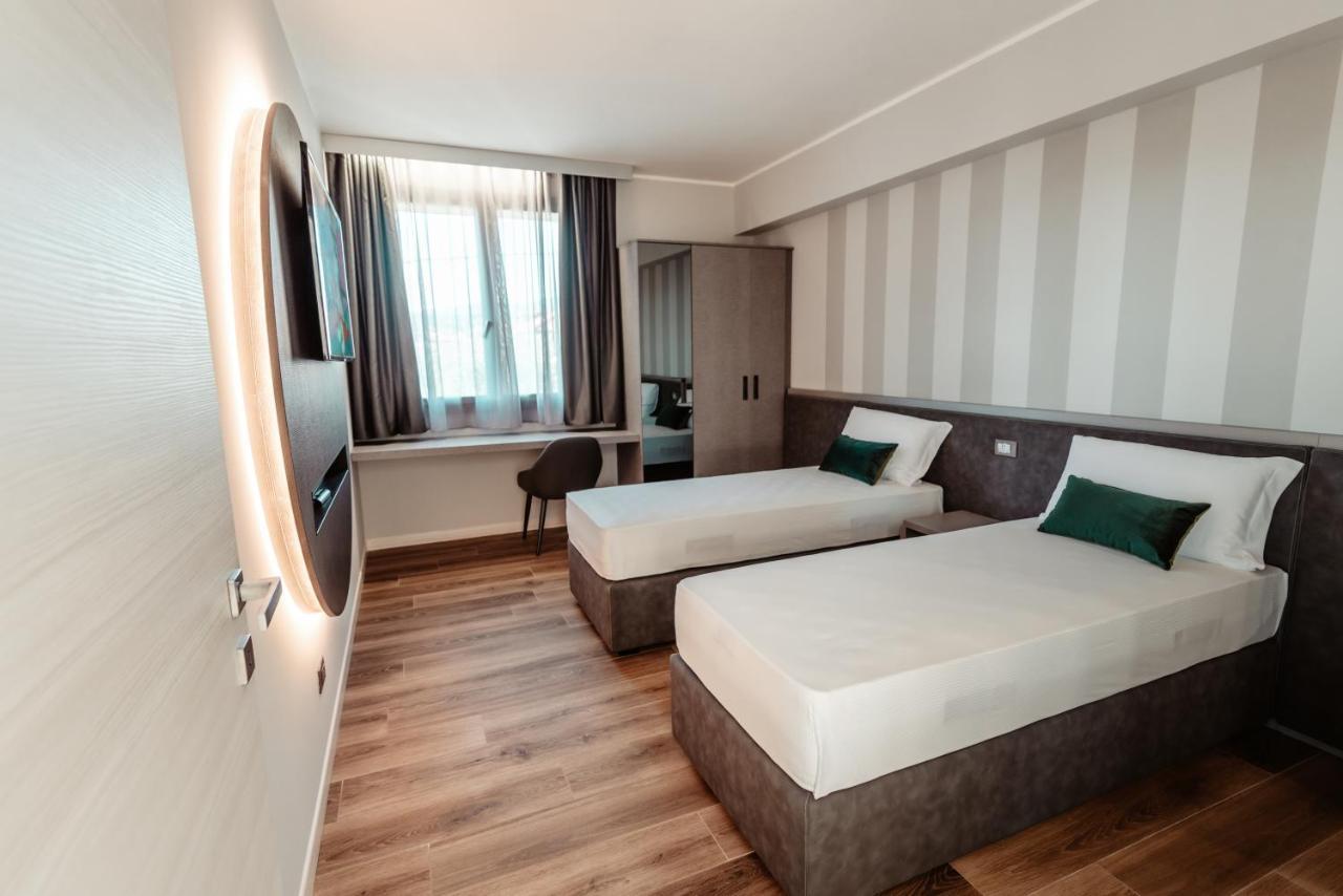 Prada' Home Eco Suites Bardolino Esterno foto